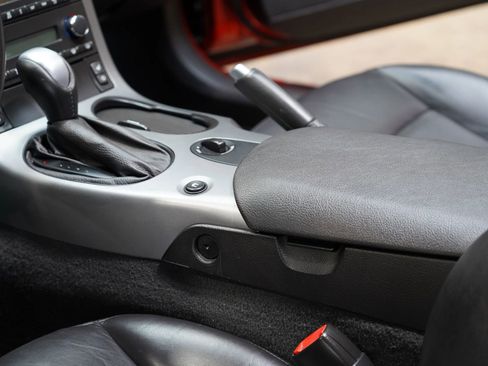 Used 2006 Chevrolet Corvette Coupe w/ Preferred Equipment Group image 41