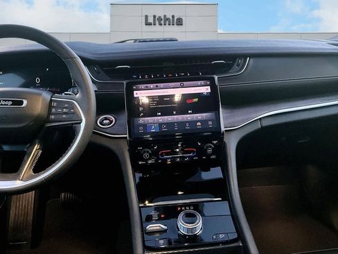 Used 2024 Jeep Grand Cherokee Limited 4xe image 16