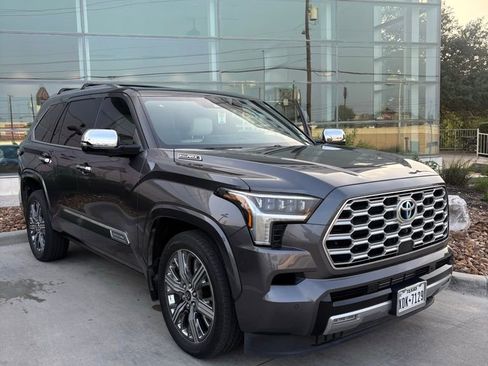 Used 2024 Toyota Sequoia Capstone AWD/4WD image 11