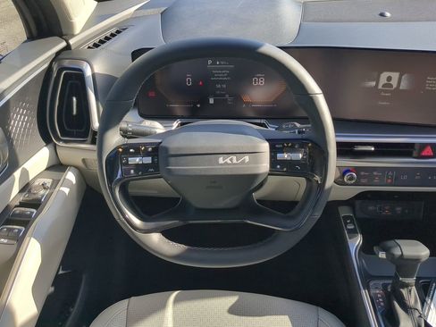 New 2026 Kia Sorento S image 13