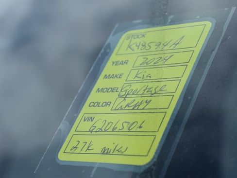 Used 2024 Kia Sportage EX AWD/4WD image 14