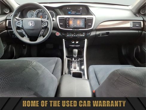 Used 2017 Honda Accord EX image 29