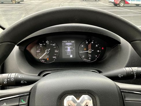 Used 2024 RAM ProMaster 2500 FWD image 10