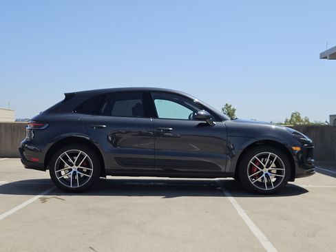 Certified 2026 Porsche Macan S AWD/4WD image 9
