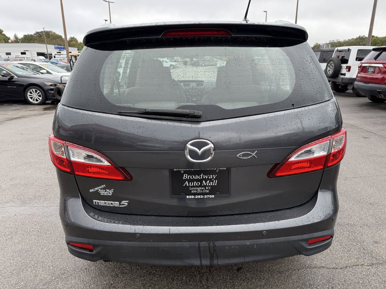 Used 2015 MAZDA MAZDA5 Touring FWD image 4