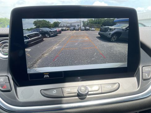 Certified 2025 Chevrolet Blazer LT FWD image 24