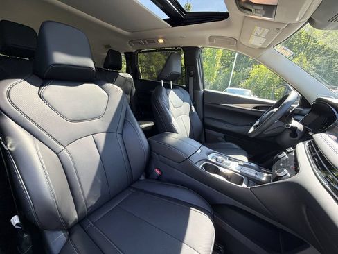 Certified 2026 INFINITI QX60 Luxe w/ Cargo Package FWD image 27