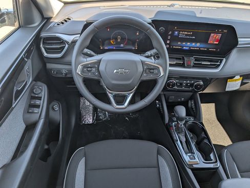 New 2026 Chevrolet TrailBlazer LT FWD image 8