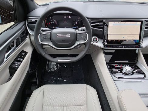 New 2026 Jeep Grand Wagoneer Limited AWD/4WD image 12