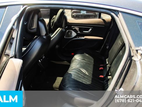Used 2022 Mercedes-Benz EQS 450+ Sedan image 18