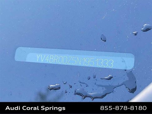 Used 2022 Volvo XC60 T8 Inscription Expression w/ Advanced Package image 29