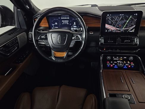 Used 2019 Lincoln Navigator Reserve w/ Cargo Package AWD/4WD image 8