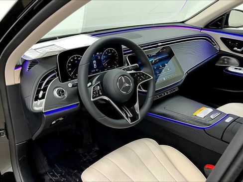 New 2026 Mercedes-Benz E 450 4MATIC Sedan image 8