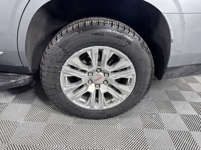 Used 2024 GMC Yukon Denali AWD/4WD image 11