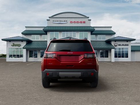 Used 2026 Jeep Cherokee Laredo AWD/4WD image 7