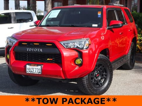 Used 2019 Toyota 4Runner SR5 AWD/4WD image 4