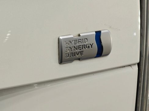 Used 2013 Toyota Prius Two image 31