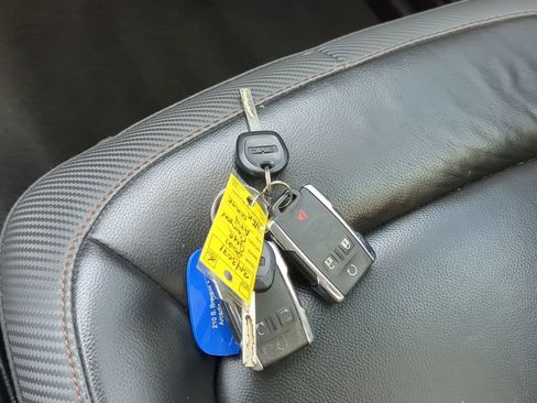 Used 2021 GMC Canyon AT4 w/ Driver Alert Package image 28