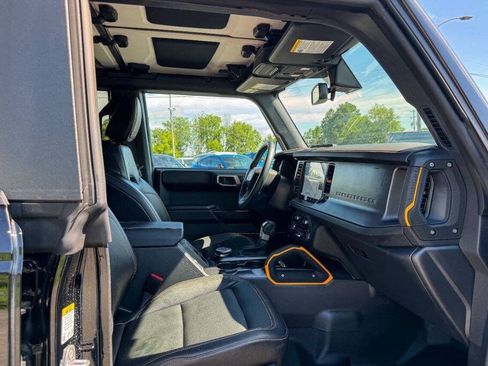 Used 2024 Ford Bronco Badlands AWD/4WD image 13