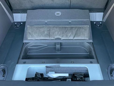 Certified 2024 Ford Bronco Black Diamond w/ Sasquatch Package image 19