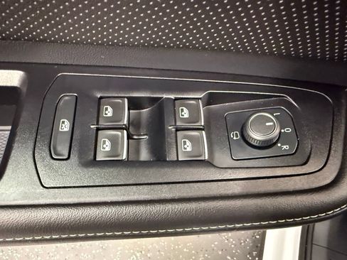 Used 2024 Volkswagen Atlas SEL Premium R-Line AWD/4WD image 11