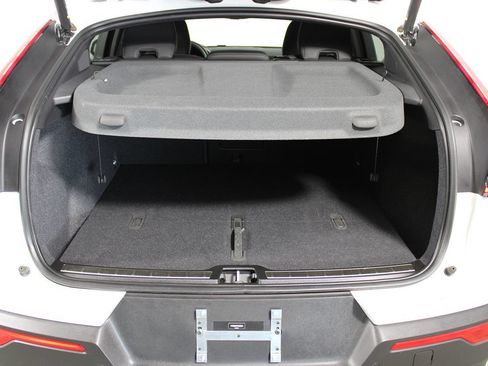 Used 2023 Volvo C40 P8 Recharge Ultimate AWD/4WD image 33