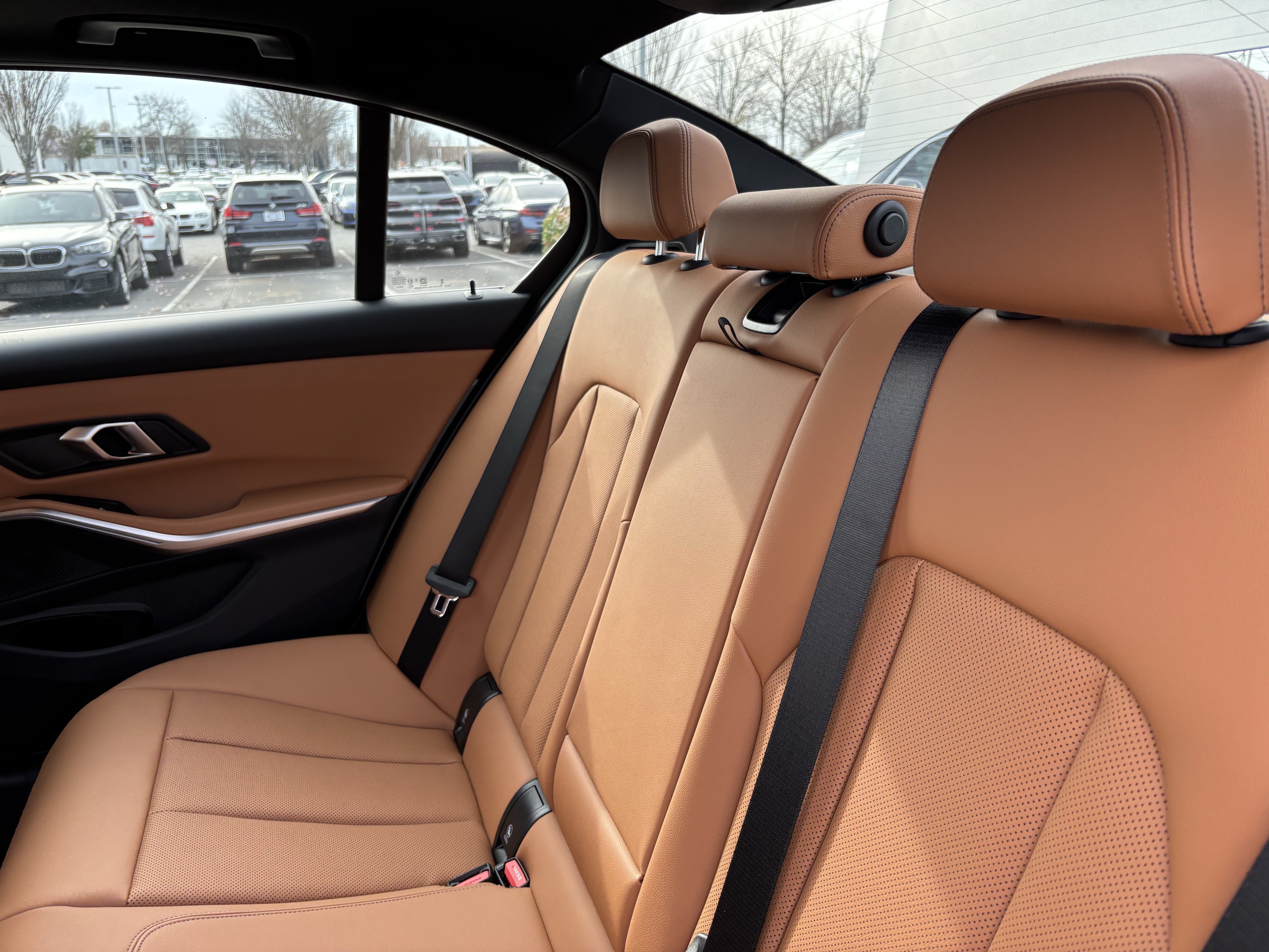 Certified 2026 BMW 330i Sedan w/ Convenience Package RWD image 34