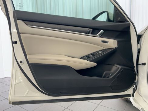 Used 2020 Honda Accord EX-L image 21