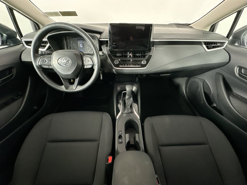 Used 2025 Toyota Corolla LE FWD image 10