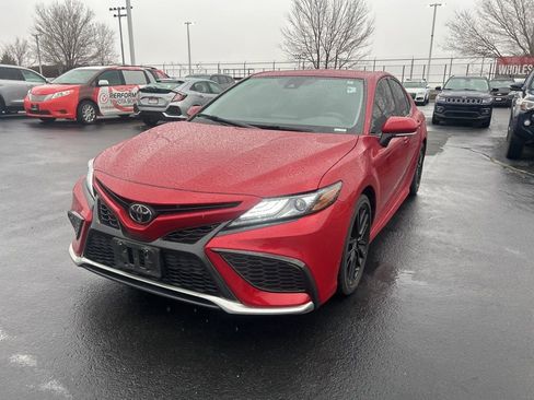 Used 2023 Toyota Camry XSE image 9