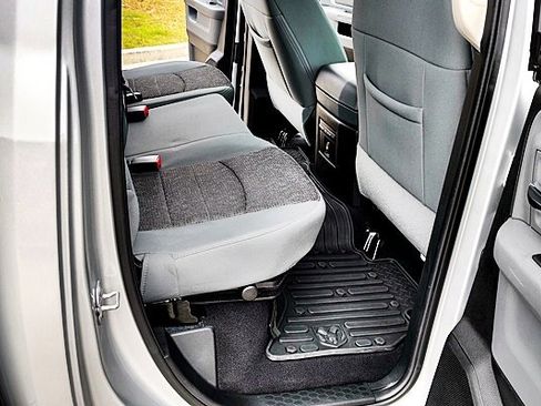 Used 2014 RAM 1500 Big Horn image 17