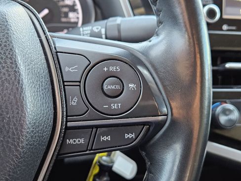 Used 2023 Toyota Camry SE image 25