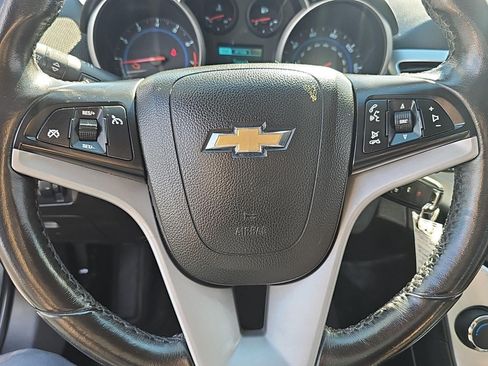 Used 2014 Chevrolet Cruze LT w/ Technology Package FWD image 11