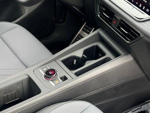 New 2026 Volkswagen Tiguan SE R-Line AWD/4WD image 12