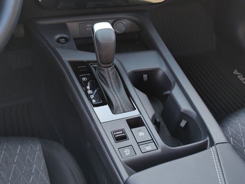 New 2026 Nissan Sentra SV image 9