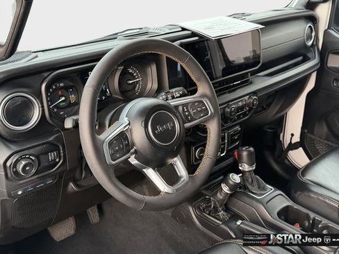 Used 2024 Jeep Wrangler Unlimited Sahara w/ Safety Group AWD/4WD image 22