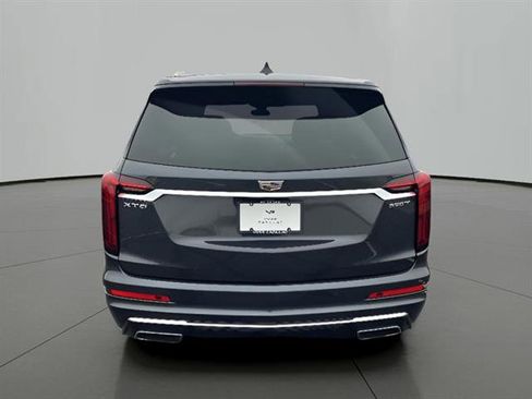 Used 2023 Cadillac XT6 Luxury image 4