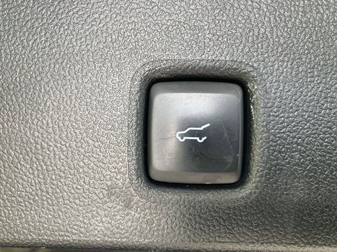 Used 2024 Ford Escape Platinum image 28