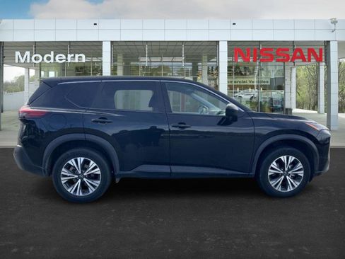 Certified 2023 Nissan Rogue SV image 6