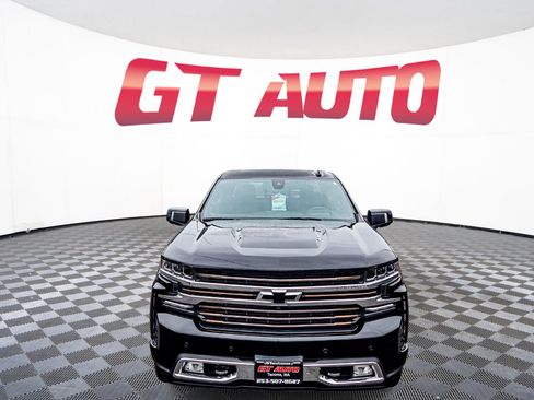 Used 2020 Chevrolet Silverado 1500 High Country image 2