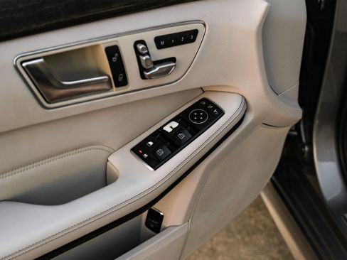 Used 2015 Mercedes-Benz E 350 E 350 w/ Premium 1 Package image 38