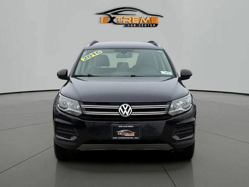 Used 2016 Volkswagen Tiguan S image 9
