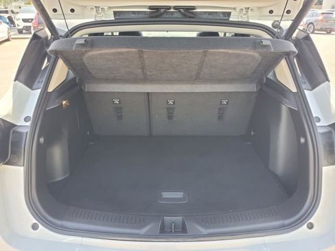 Used 2024 Buick Encore GX Avenir w/ Avenir Technology Package FWD image 34