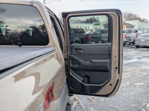 Used 2023 Nissan Frontier PRO-4X w/ Pro Convenience Package image 44