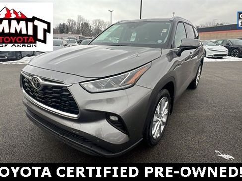 Certified 2025 Toyota Highlander Limited image 1
