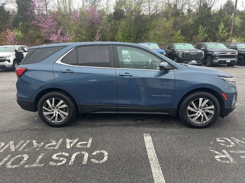 Used 2024 Chevrolet Equinox LT w/ LPO, Floor Liner Package image 4