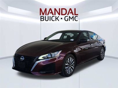 Used 2024 Nissan Altima 2.5 SV