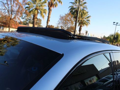 Used 2018 Porsche Cayenne Platinum Edition image 13