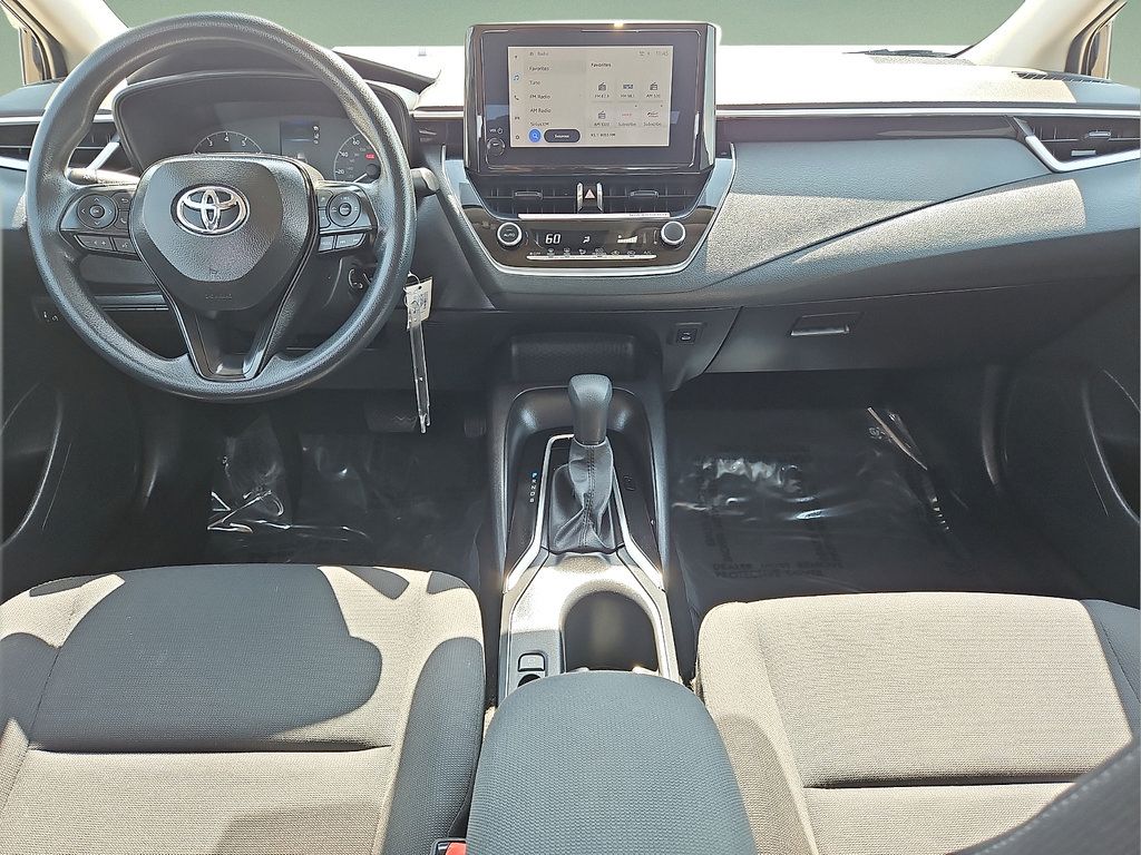 Used 2025 Toyota Corolla LE FWD image 15