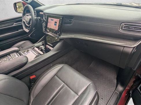 Used 2022 Jeep Wagoneer Series II RWD image 18